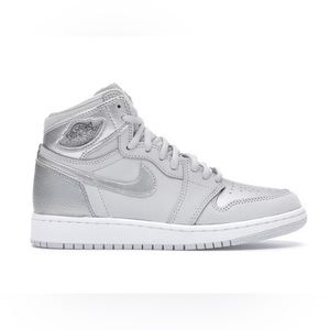 SOLD Jordan 1 Retro High (Size 7 women / 5 youth)
